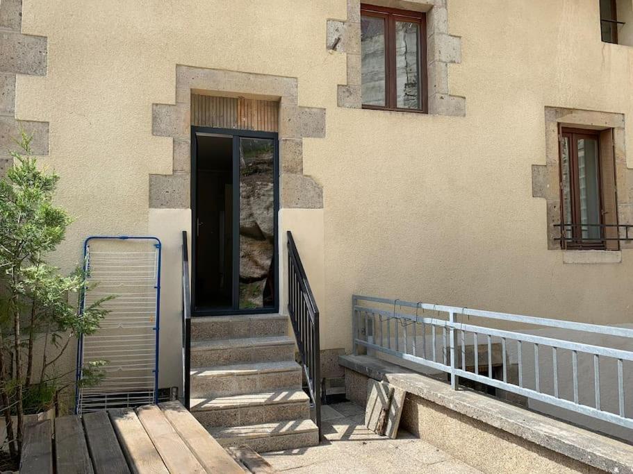 Appartement 4 Personnes, 1 Chambre, Terrasse, Wifi, Proche Du Centre La Bourboule Kültér fotó