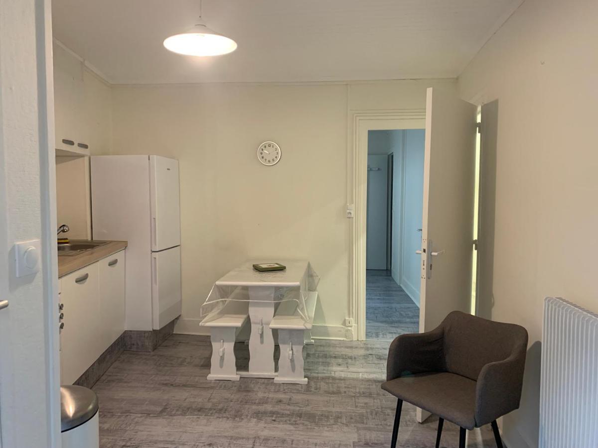Appartement 4 Personnes, 1 Chambre, Terrasse, Wifi, Proche Du Centre La Bourboule Kültér fotó